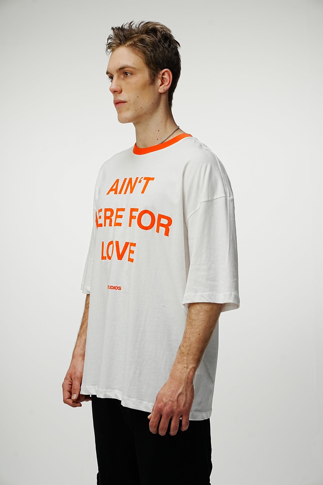 Ain't Here For Love Oversized Tee - UNEFFECTED STUDIOS® - T-shirt - 2Y PREMIUM
