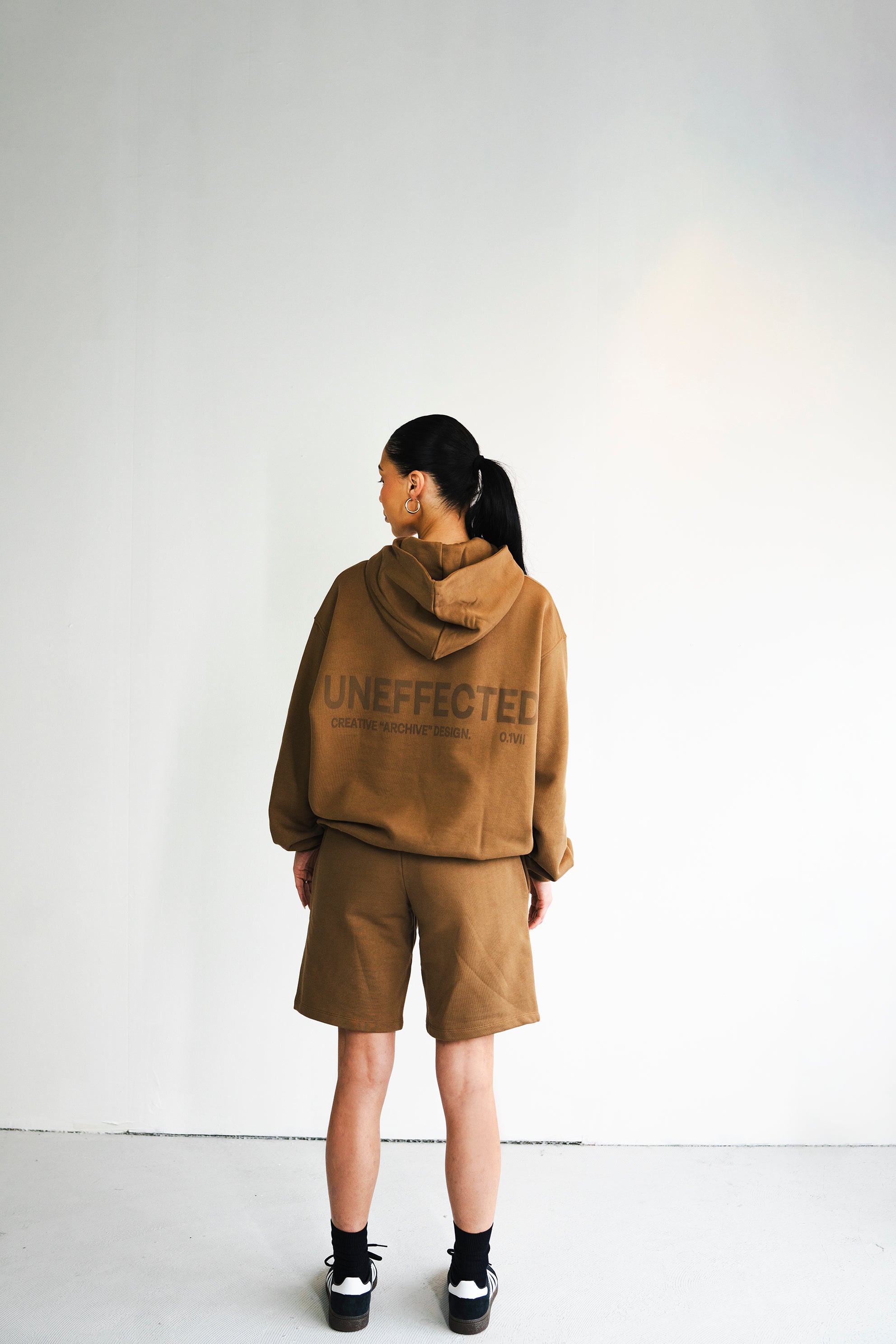 Archive Logo Baggy Sweat Shorts - Camel - UNEFFECTED STUDIOS® - Shorts - UNEFFECTED STUDIOS®