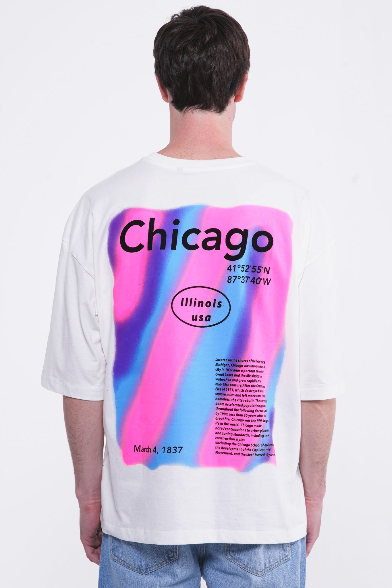Chicago 1837 Oversized Tee White - UNEFFECTED STUDIOS® - T-shirt - UNEFFECTED STUDIOS®