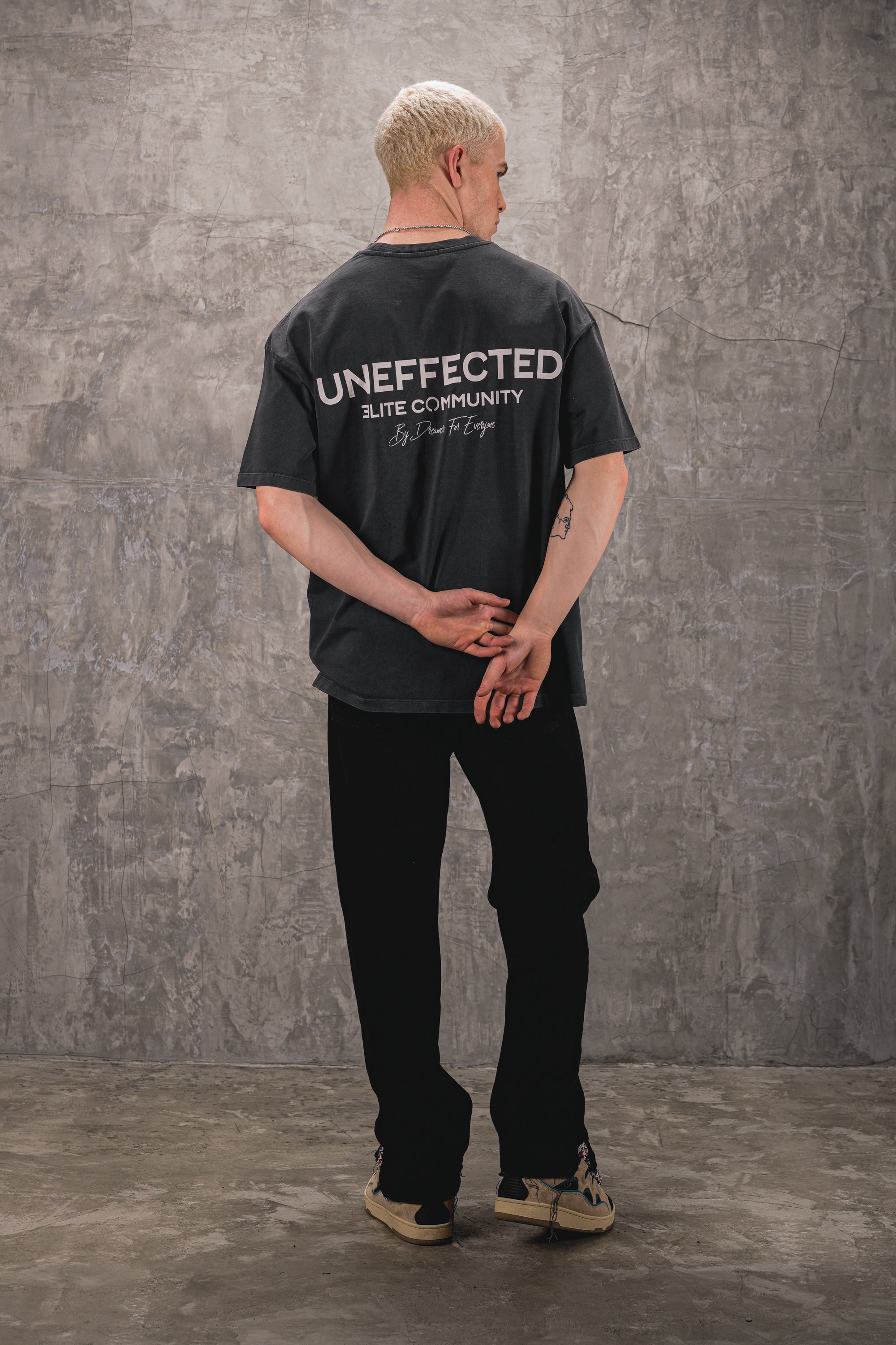 Elite Community Signature Oversized Tee - Washed Black - UNEFFECTED STUDIOS® - T-shirt - UNEFFECTED STUDIOS®