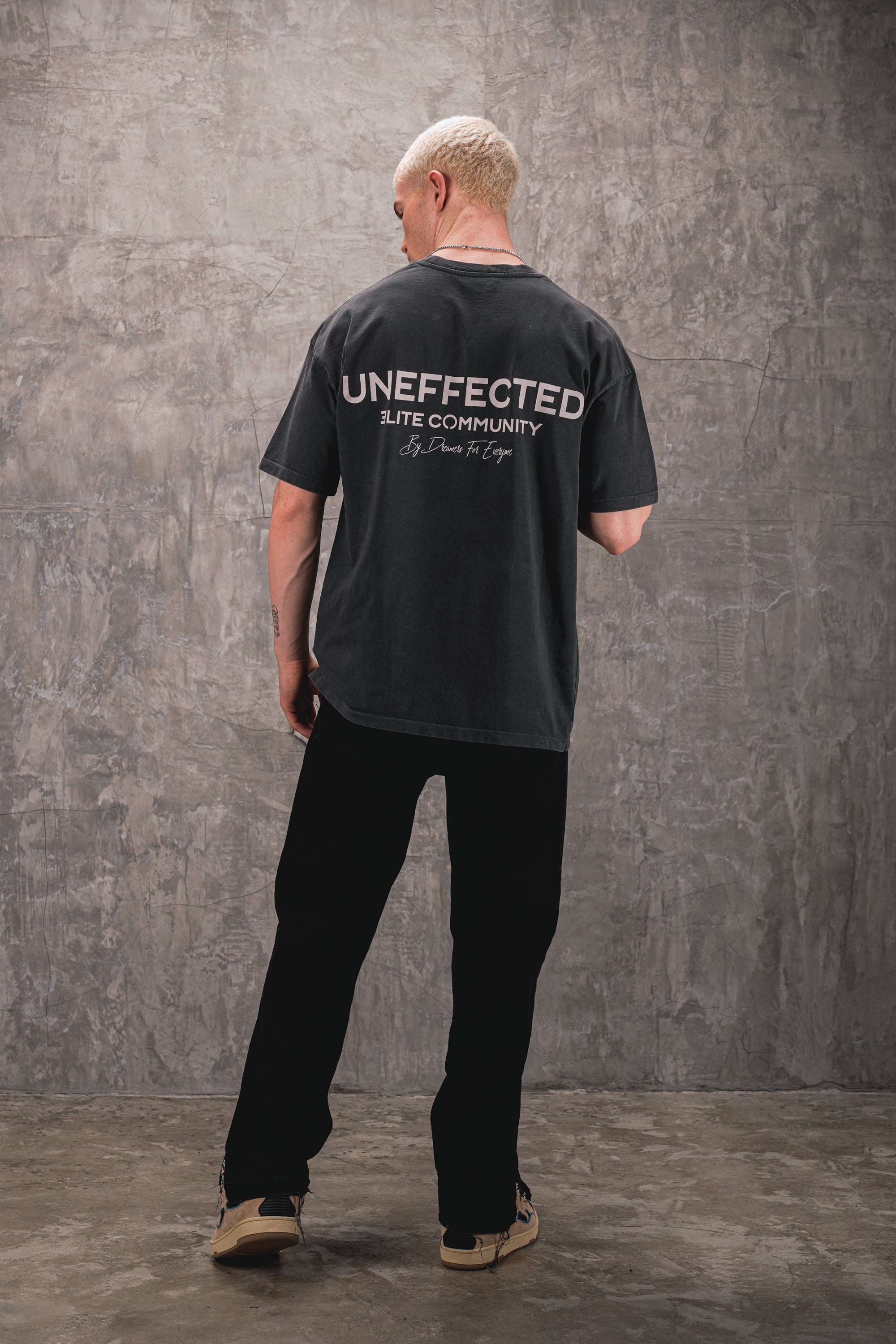 Elite Community Signature Oversized Tee - Washed Black - UNEFFECTED STUDIOS® - T-shirt - UNEFFECTED STUDIOS®