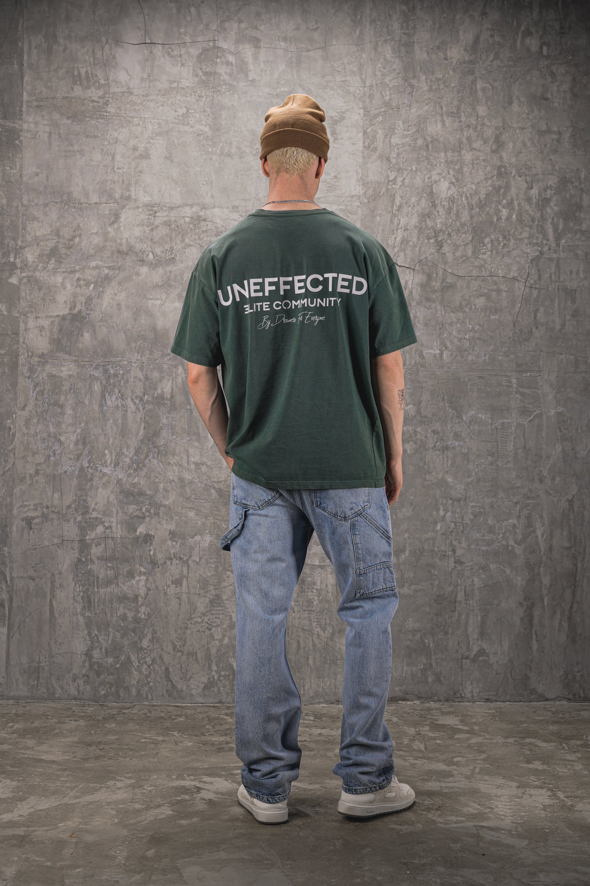 Elite Community Signature Oversized Tee - Washed Green - UNEFFECTED STUDIOS® - T-shirt - UNEFFECTED STUDIOS®