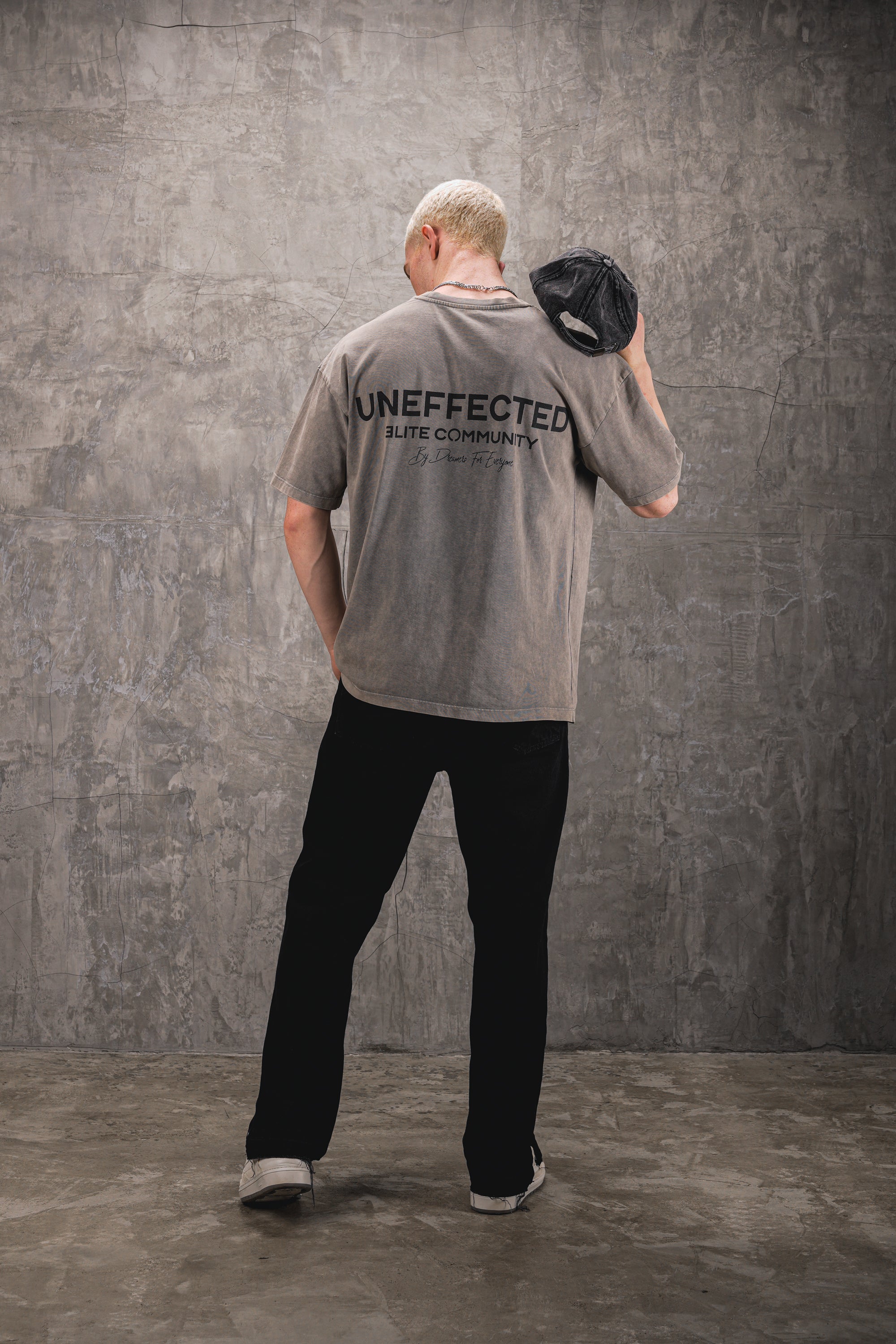 Elite Community Signature Oversized Tee - Washed Grey - UNEFFECTED STUDIOS® - T-shirt - UNEFFECTED STUDIOS®
