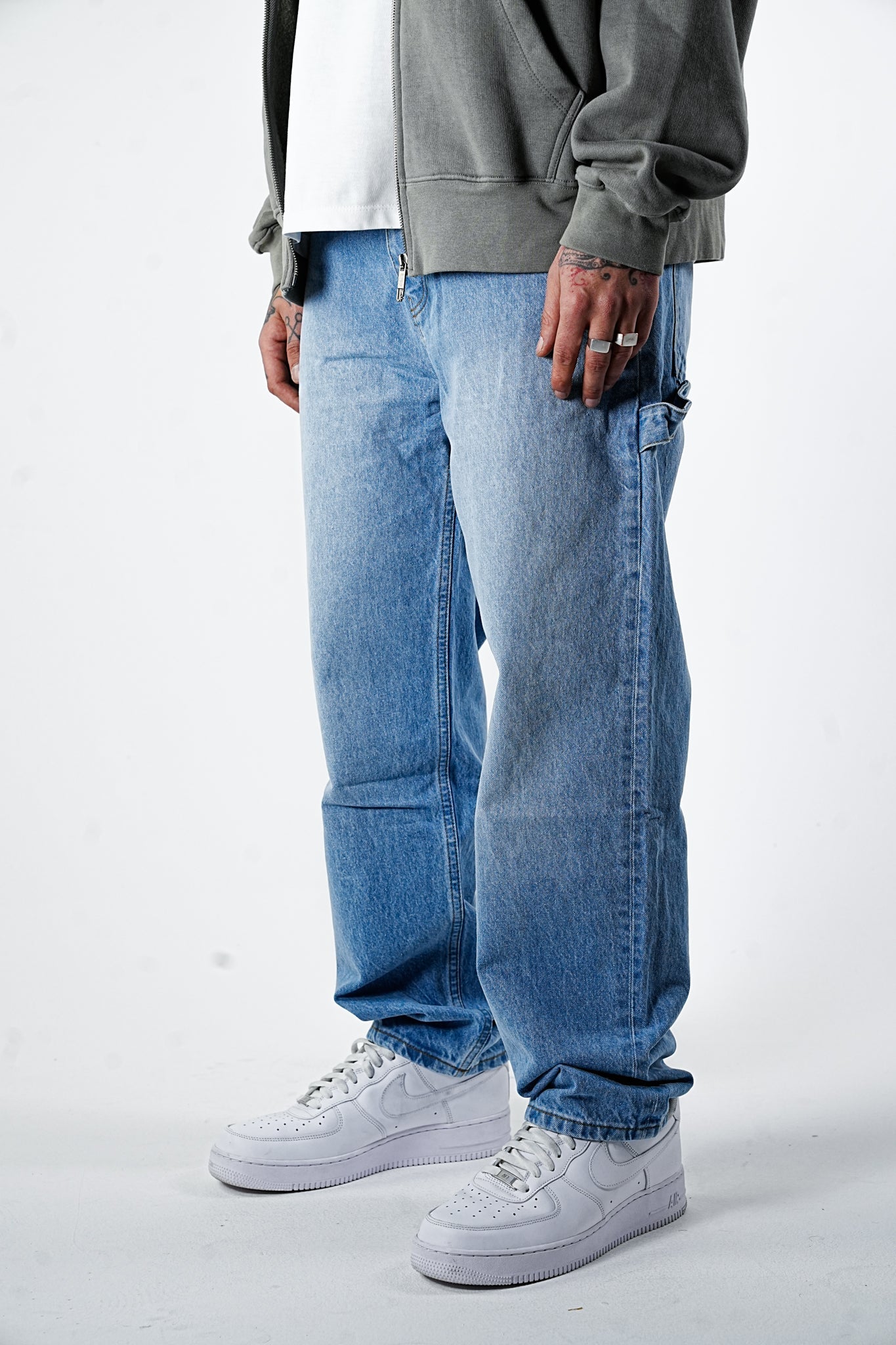 Premium Signature Wide Light Blue Jeans - UNEFFECTED STUDIOS® - JEANS - UNEFFECTED STUDIOS®