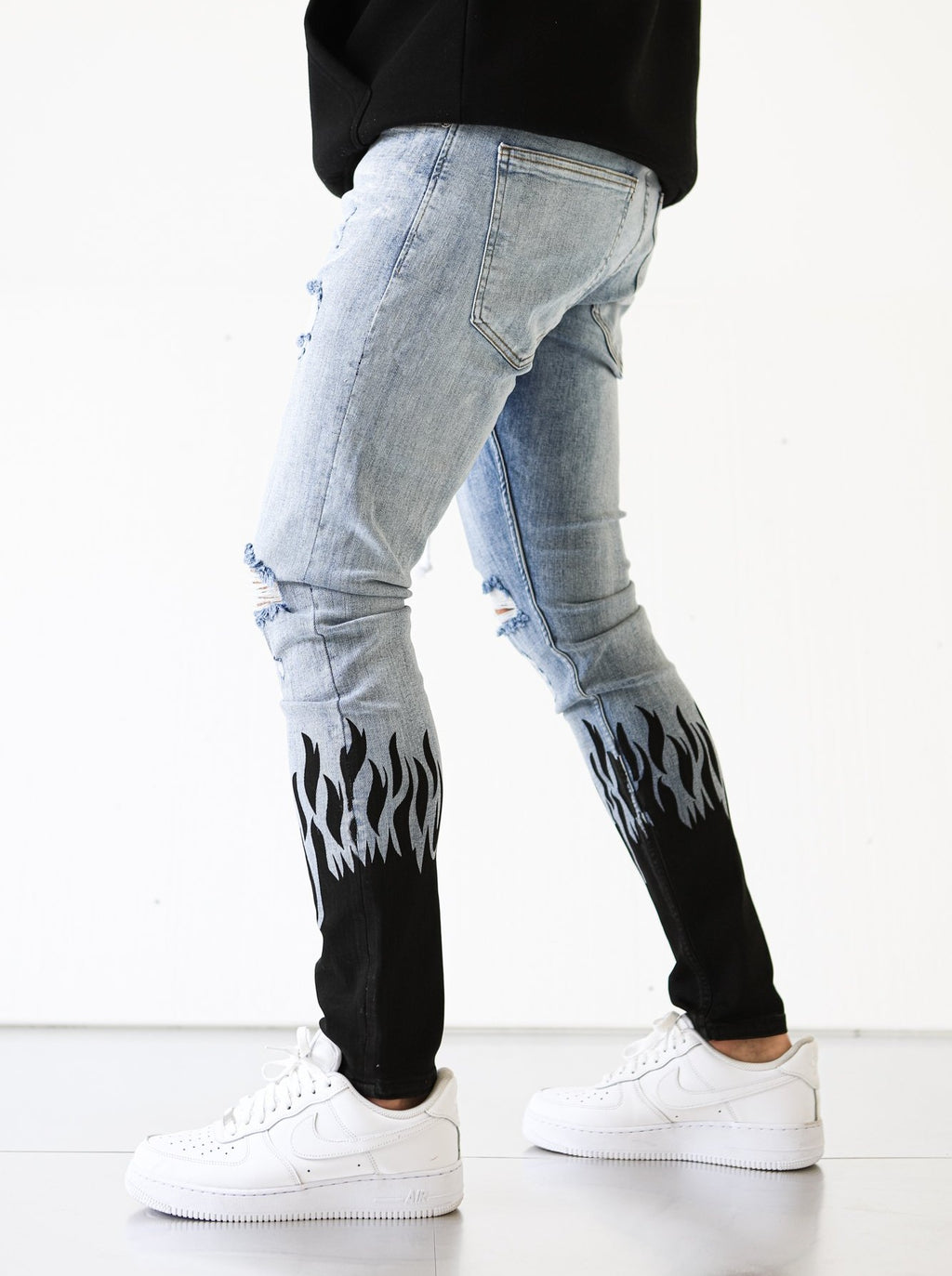 unused UW1044 Ripped denim pants | www.evikoon.gr