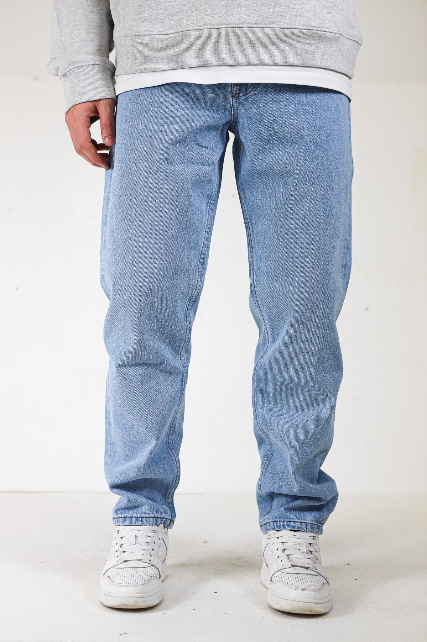 Premium Relaxed Fit Light Blue Basic Jeans