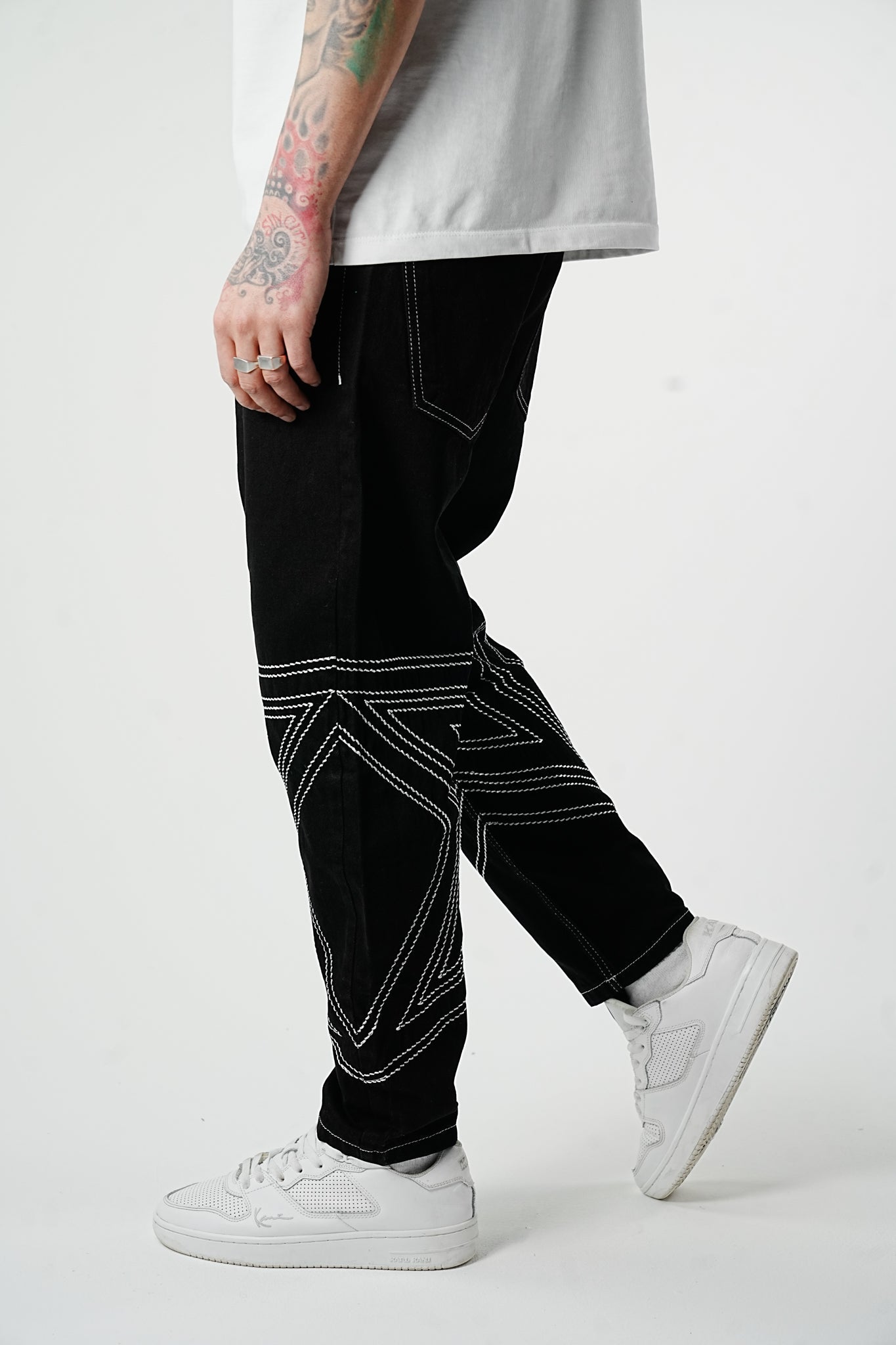 All Stars Black Relaxed Fit Jeans - UNEFFECTED STUDIOS® - JEANS - UNEFFECTED STUDIOS®