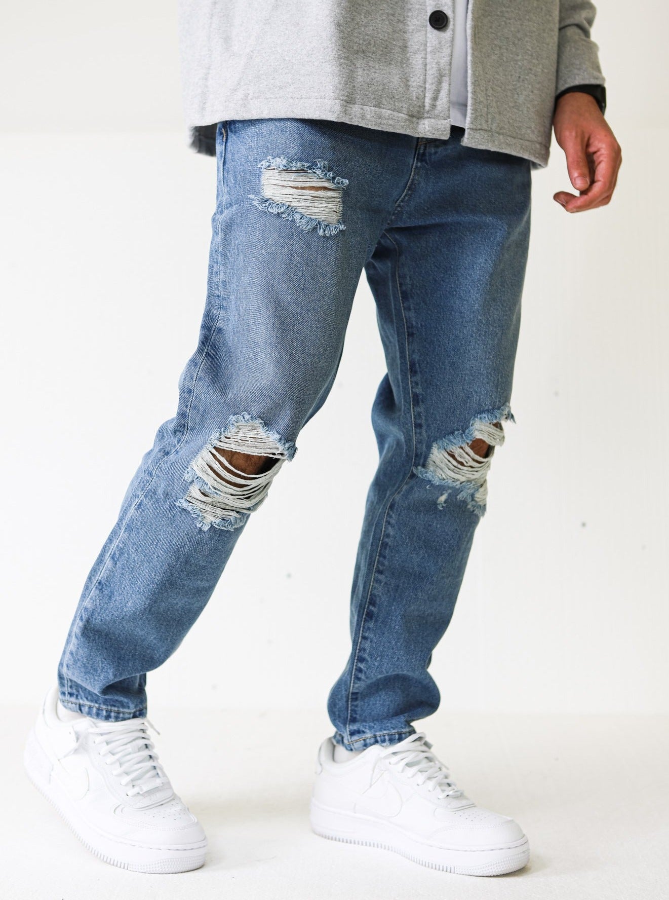 Destroyed Baggy Vintage Blue Jeans - UNEFFECTED STUDIOS® - JEANS - UNEFFECTED STUDIOS®