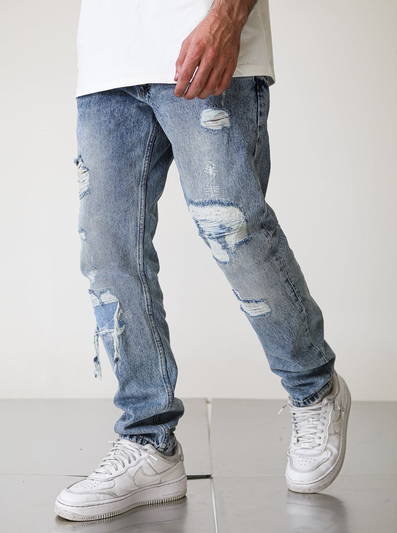 Destroyed Premium Light Blue Jeans - UNEFFECTED STUDIOS® - JEANS - UNEFFECTED STUDIOS®