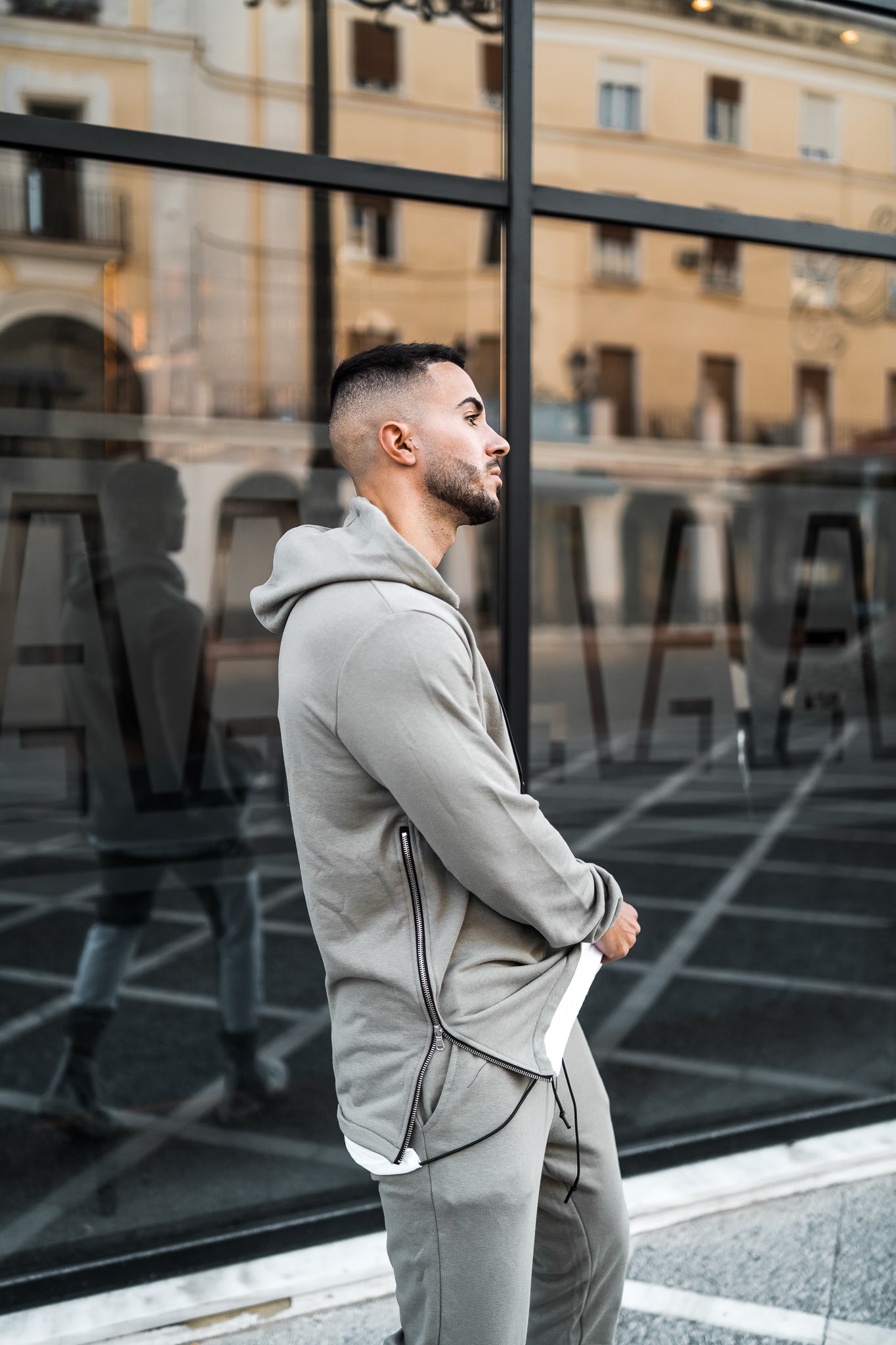 Heavyweight Essential 2 Pieces Tracksuit - UNEFFECTED STUDIOS® - TRACKSUIT - UNEFFECTED