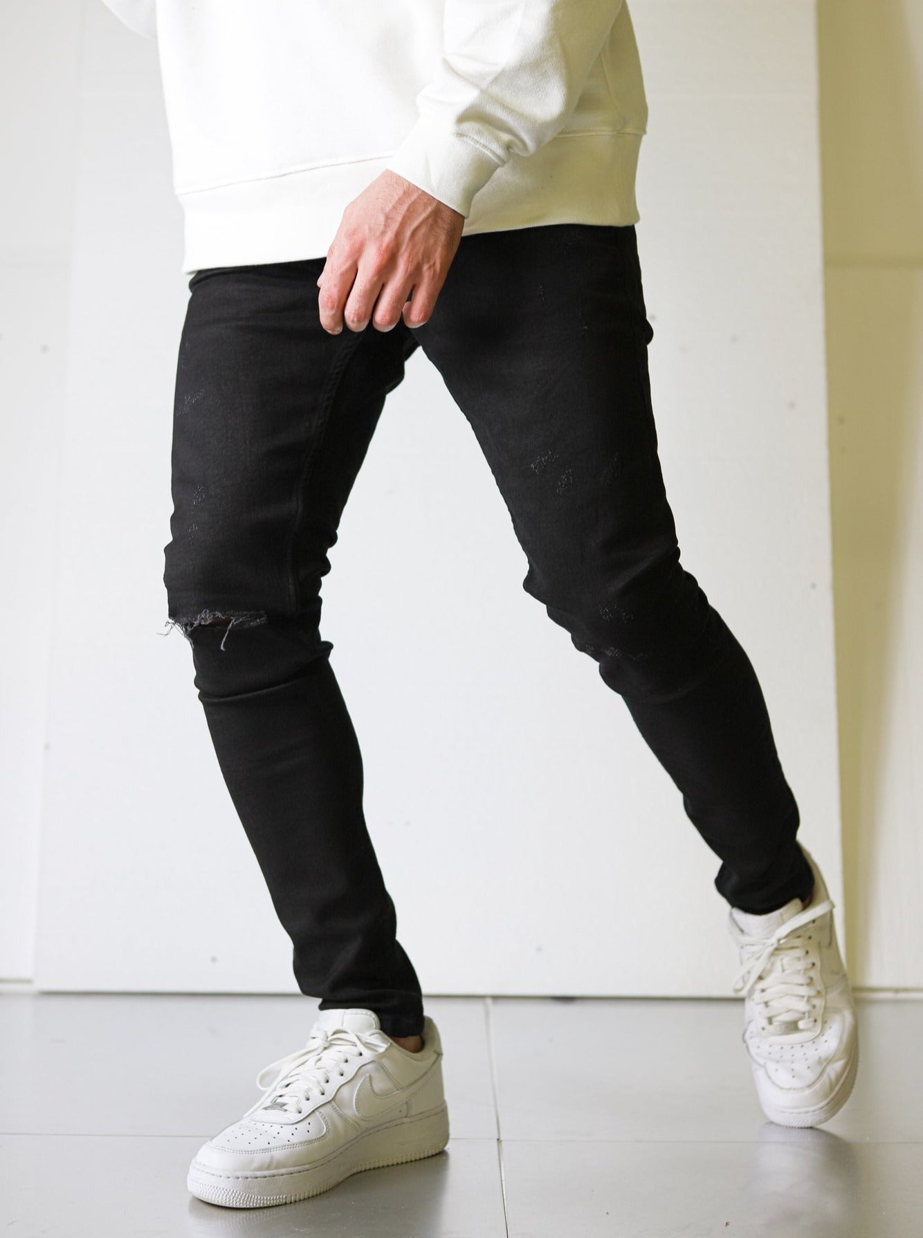 One Knee Ripped Black Jeans - UNEFFECTED STUDIOS® - JEANS - UNEFFECTED