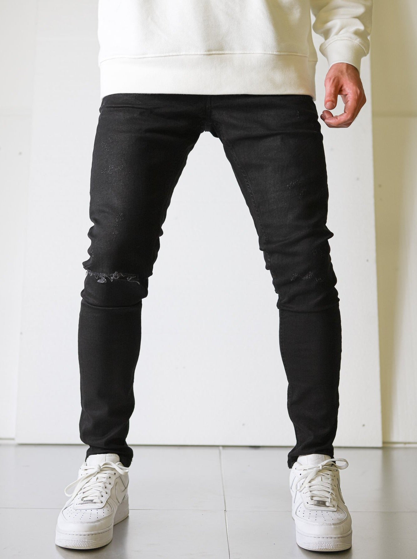One Knee Ripped Black Jeans - UNEFFECTED STUDIOS® - JEANS - UNEFFECTED