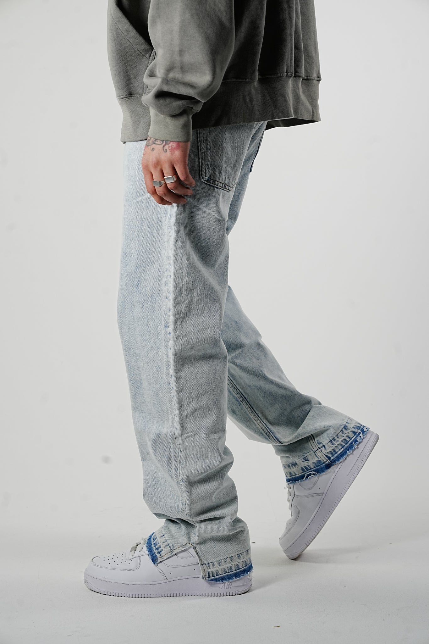 Premium Baggy Fit Destroyed Light Blue Jeans - UNEFFECTED STUDIOS® - JEANS - UNEFFECTED STUDIOS®