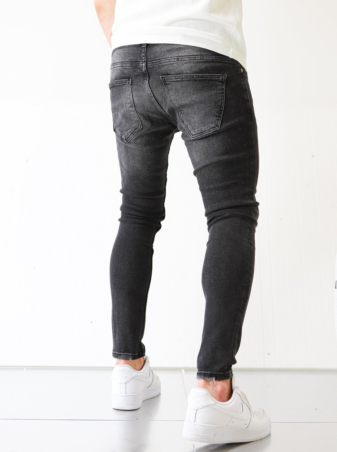 Premium Basic Black Skinny Jeans - UNEFFECTED STUDIOS® - JEANS - UNEFFECTED