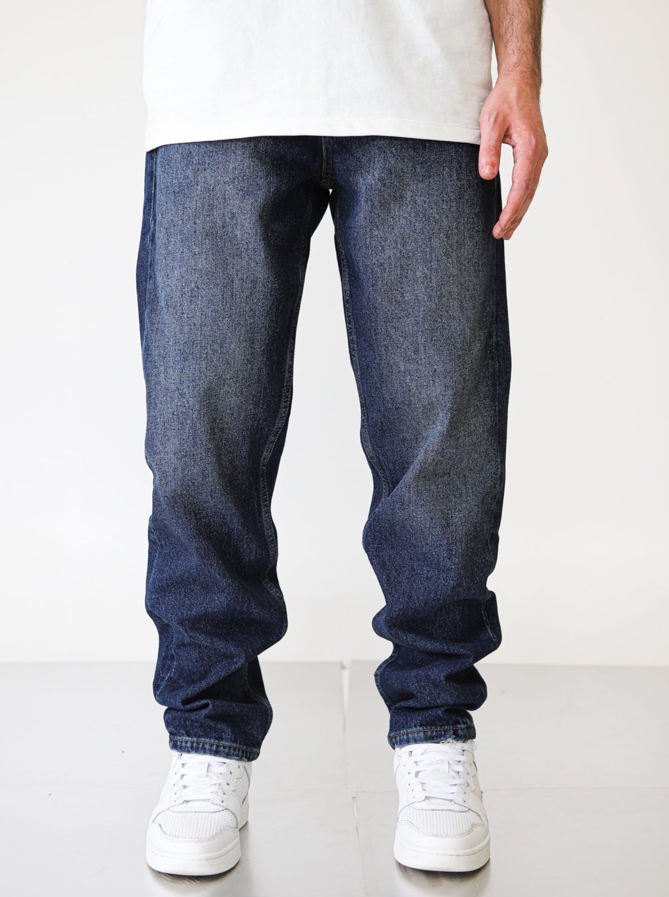 Premium Basic Vintage Essential Jeans - UNEFFECTED STUDIOS® - JEANS - UNEFFECTED STUDIOS®