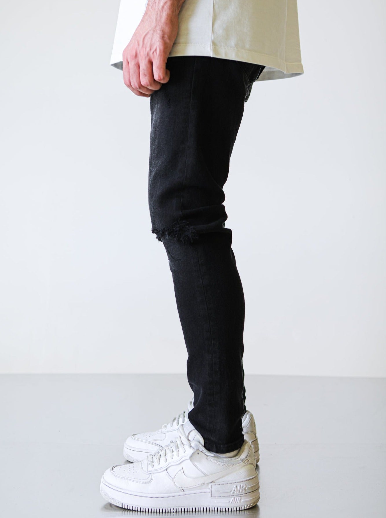 Premium Knee Ripped 4x Stretch Black Jeans - UNEFFECTED STUDIOS® - JEANS - UNEFFECTED STUDIOS®