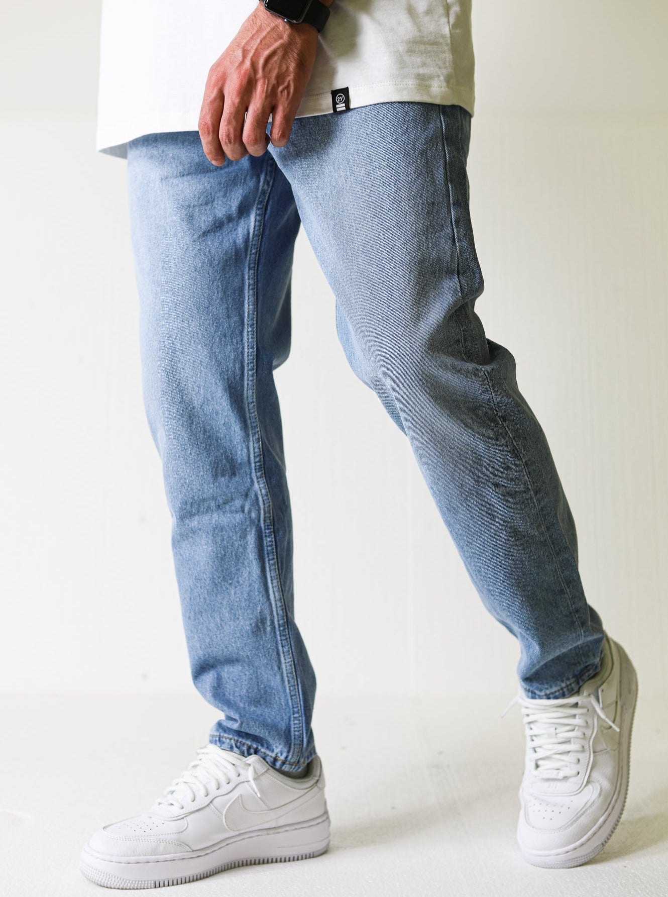 Premium Straight Fit Light Blue Jeans - UNEFFECTED STUDIOS® - JEANS - UNEFFECTED STUDIOS®