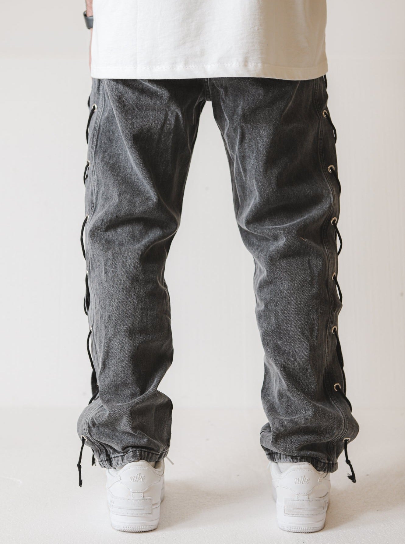 Premium Wide Fit Black Fade Jeans - UNEFFECTED STUDIOS® - JEANS - UNEFFECTED STUDIOS®