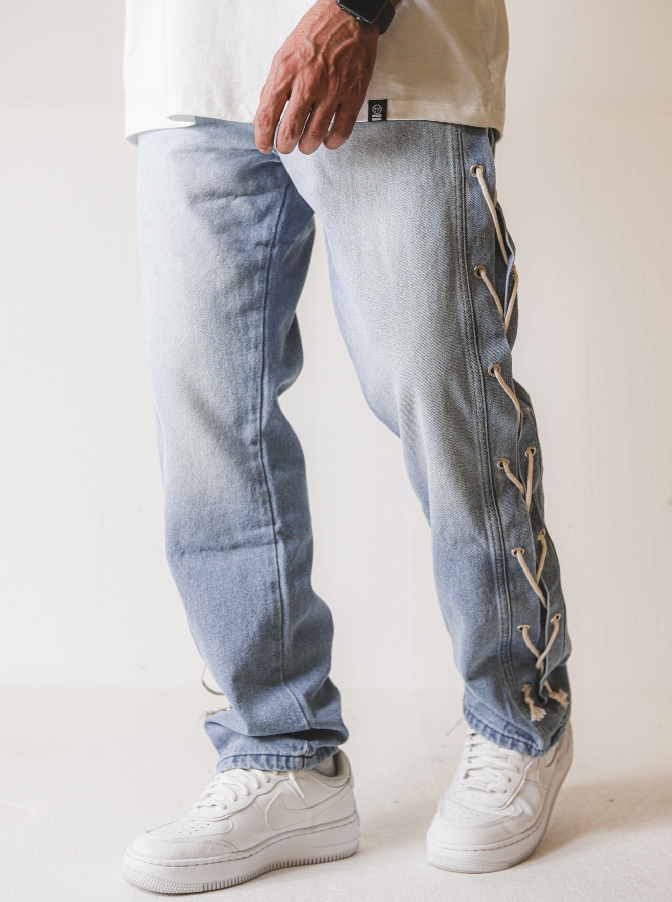 Premium Wide Fit Light Blue Jeans - UNEFFECTED STUDIOS® - JEANS - UNEFFECTED STUDIOS®