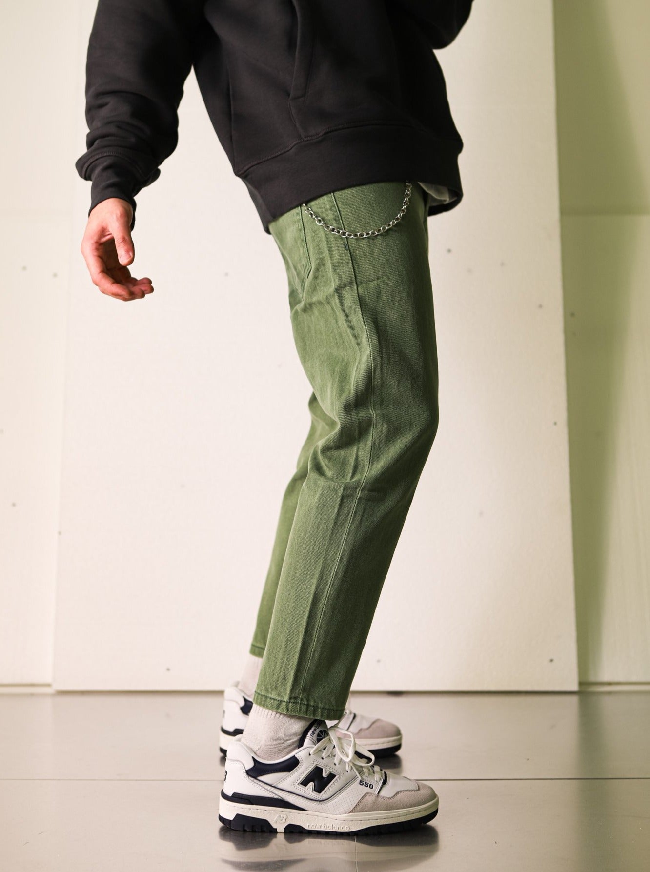 Relaxed Fit Premium Jeans - Olive Green - UNEFFECTED STUDIOS® - JEANS - UNEFFECTED