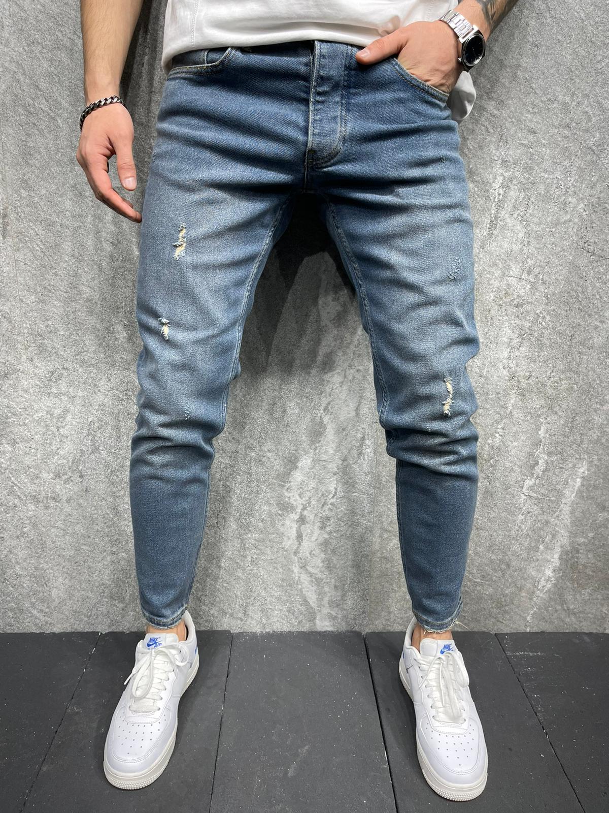 Premium Slightly Ripped Vintage Jeans