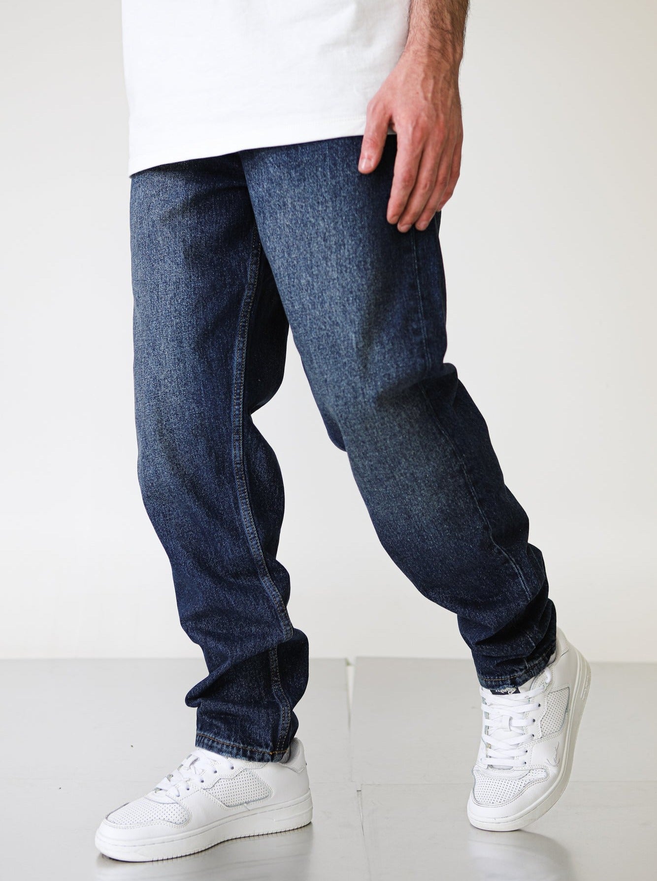 Premium Basic Vintage Essential Jeans