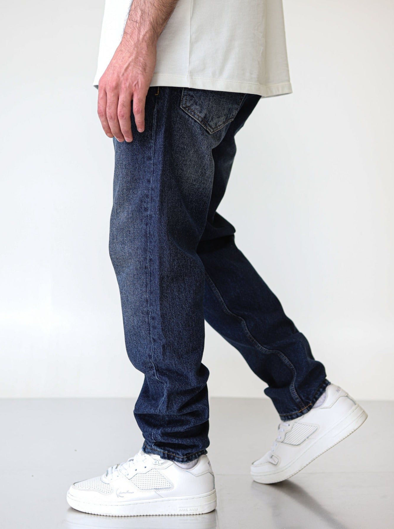 Premium Basic Vintage Essential Jeans