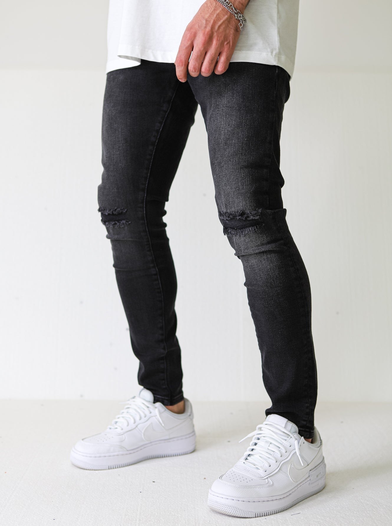 Premium Knee Ripped Black Jeans